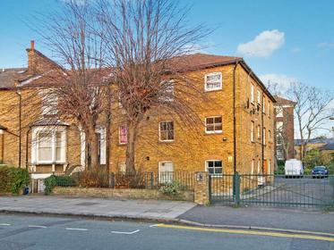 Large Studio at Cecilia Road, 2ET