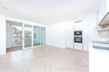 Brand New Luxury Apartment at London Square, Caledonian Road, N7, 9BQ