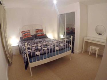 Quiet road off Lavender Hill with many amenities nearby at Altenburg Gardens, Clapham Junction, SW11, 1JH