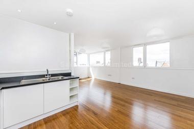 Decent sized reception area at Belvedere Drive, Wimbledon, SW19, 7DG